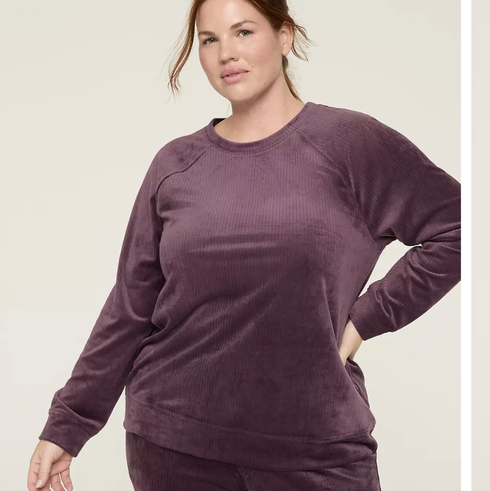 LIVI Ribbed Velour Crew-Neck Sweatshirt